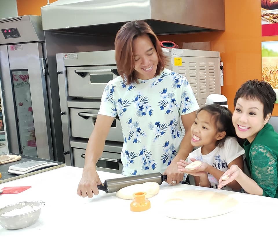 Gia đình hạnh phúc hiện tại Việt Hương